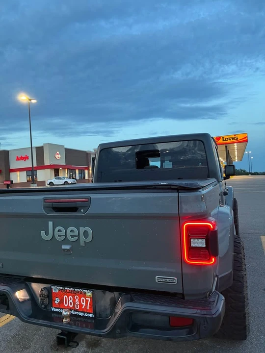 2020 Jeep JT Gladiator - Image 7 of 11