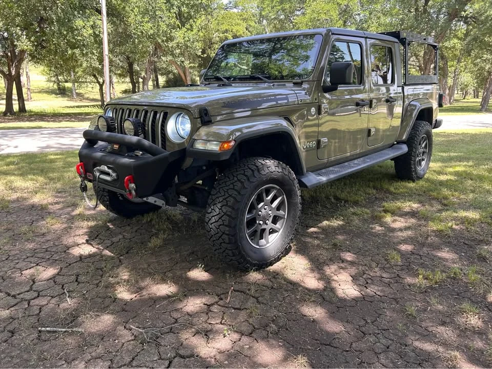 2020 Jeep JT Gladiator - Image 2 of 11