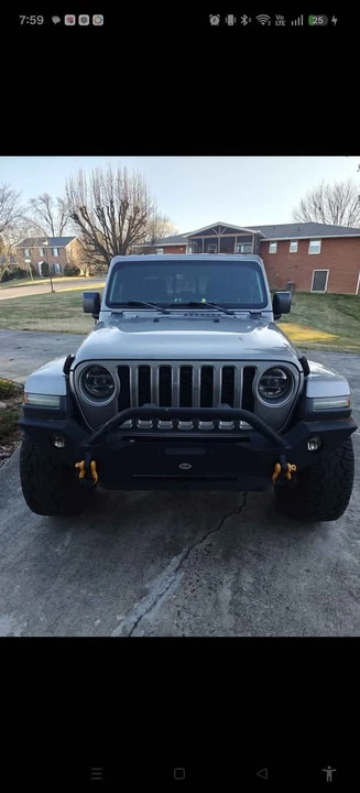 2020 Jeep JT Gladiator - Image 5 of 9