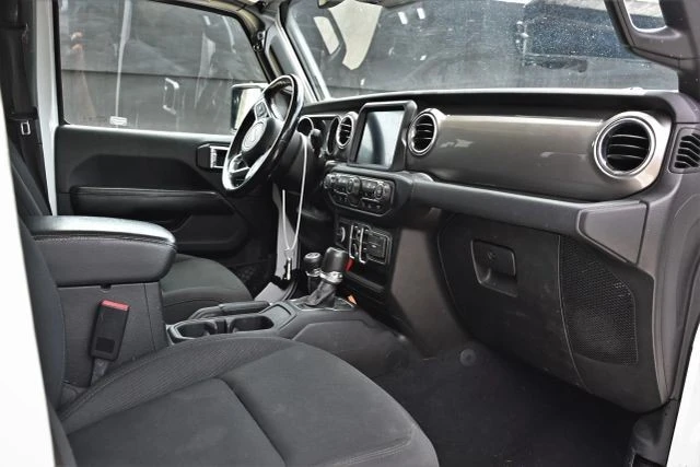 2020 Jeep JT Gladiator - Image 19 of 23