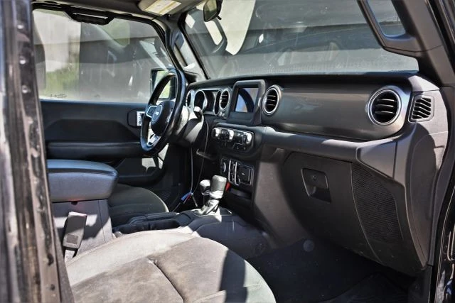 2020 Jeep JT Gladiator - Image 16 of 21