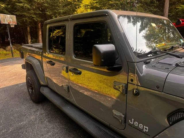 2020 Jeep JT Gladiator - Image 17 of 24