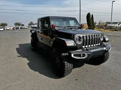 2020 Jeep Gladiator Overland Pickup 4D 5 ft