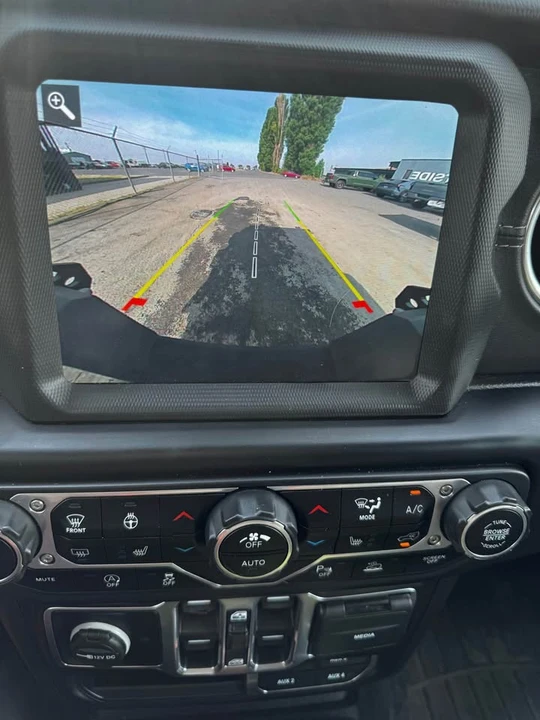 2020 Jeep JT Gladiator - Image 16 of 18