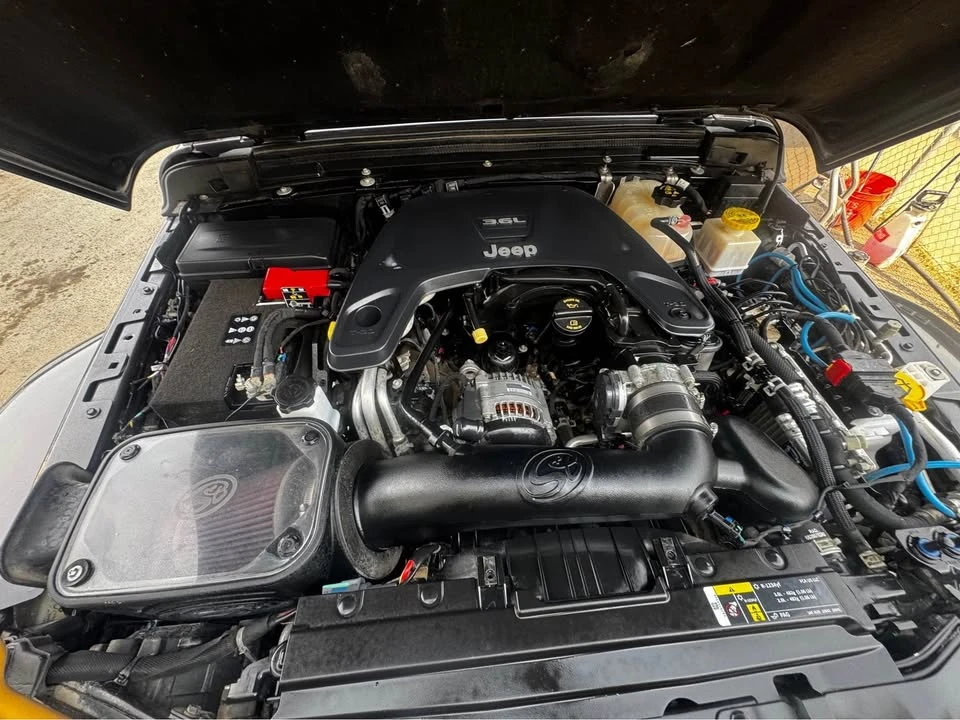 2020 Jeep JT Gladiator - Image 17 of 18