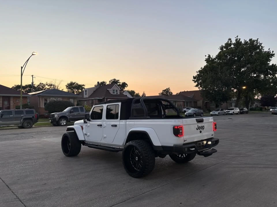 2020 Jeep JT Gladiator - Image 14 of 17