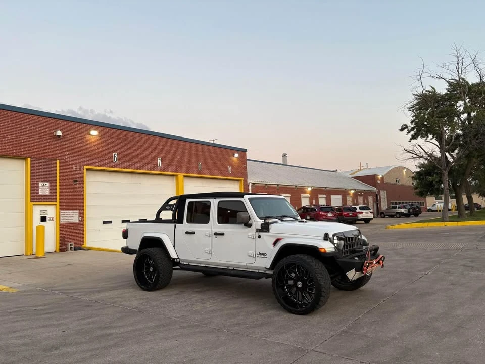 2020 Jeep JT Gladiator - Image 3 of 17