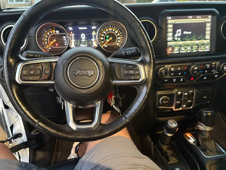2020 Jeep JT Gladiator - Image 12 of 17