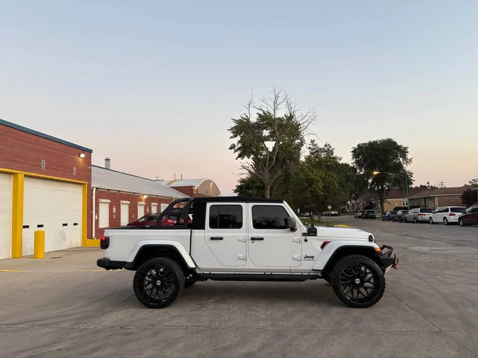 2020 Jeep JT Gladiator - Image 15 of 17
