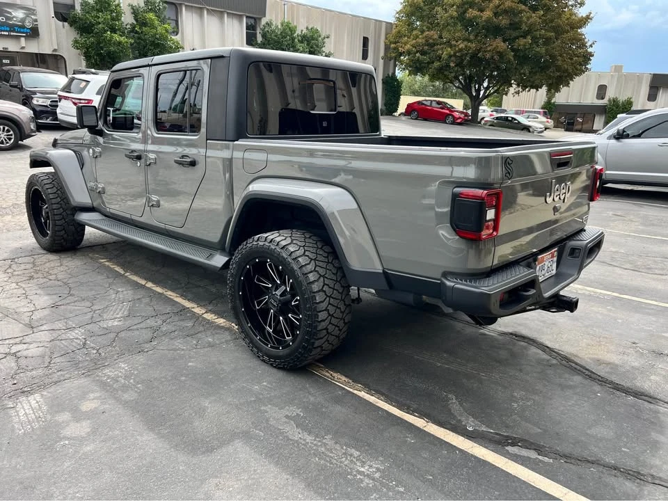 2020 Jeep JT Gladiator - Image 5 of 13