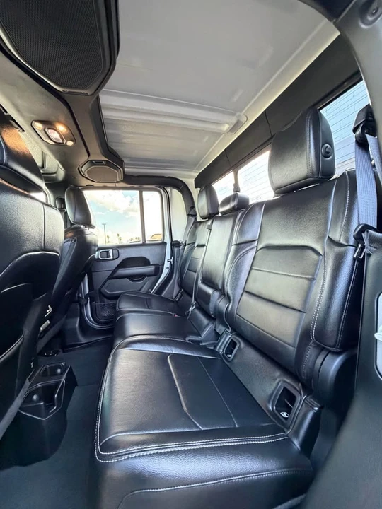 2020 Jeep JT Gladiator - Image 14 of 20