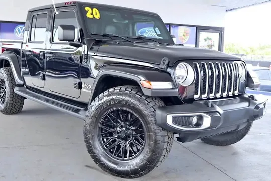 2020 Jeep Gladiator Overland Pickup 4D 5 ft