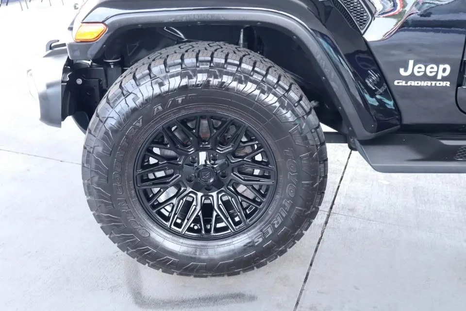 2020 Jeep JT Gladiator - Image 5 of 6