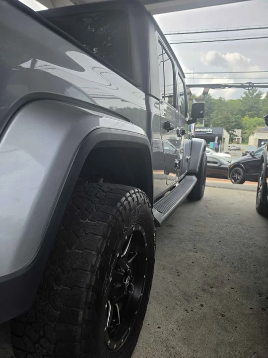 2020 Jeep JT Gladiator - Image 8 of 9
