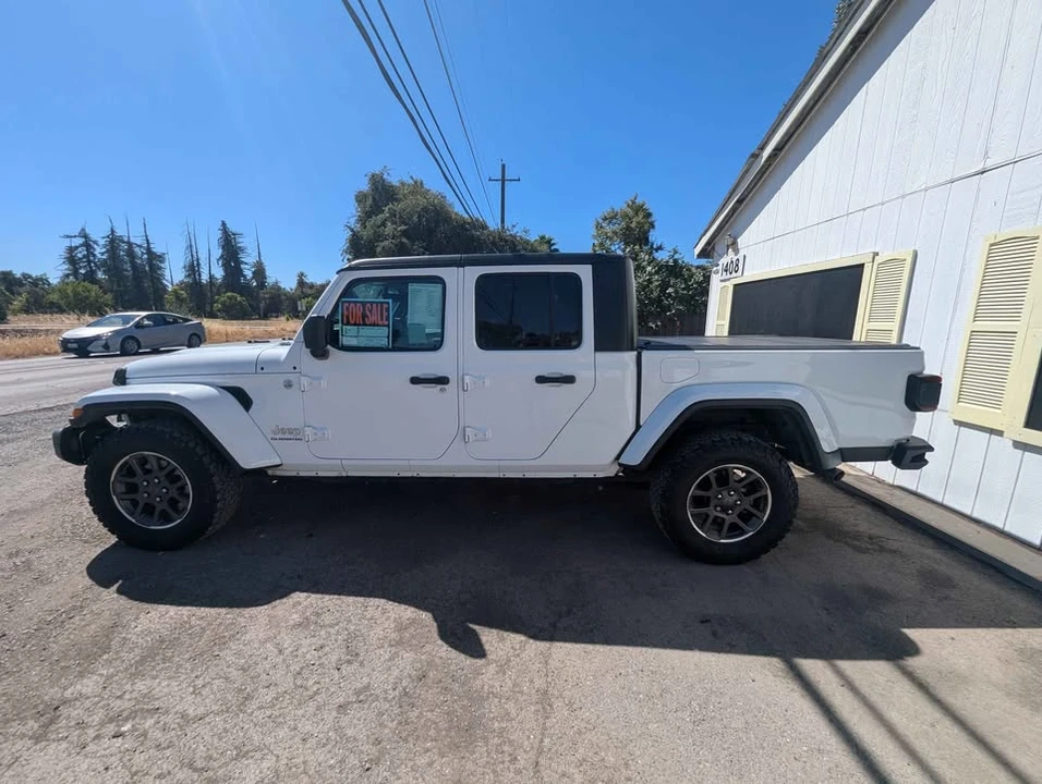 2020 Jeep JT Gladiator - Image 2 of 13
