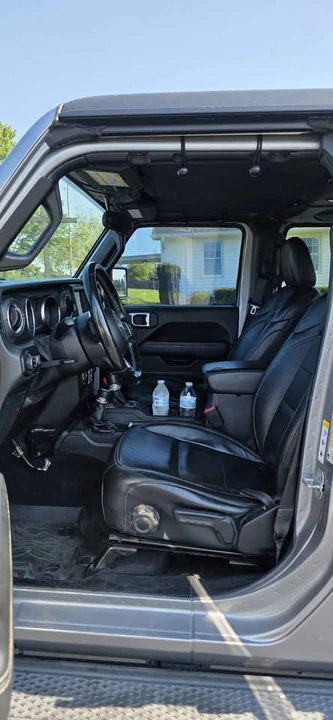 2020 Jeep JT Gladiator - Image 9 of 18