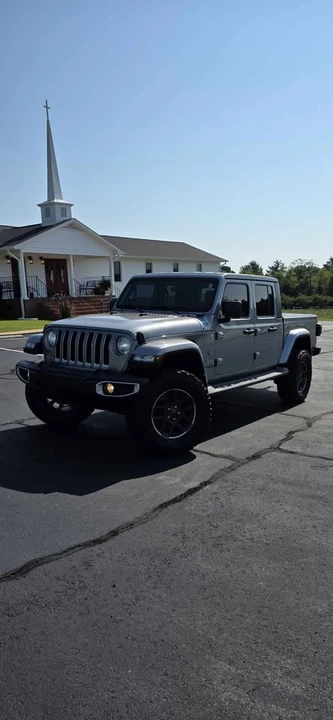 2020 Jeep JT Gladiator - Image 2 of 18