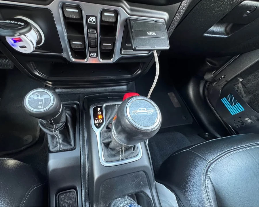 2020 Jeep JT Gladiator - Image 16 of 19