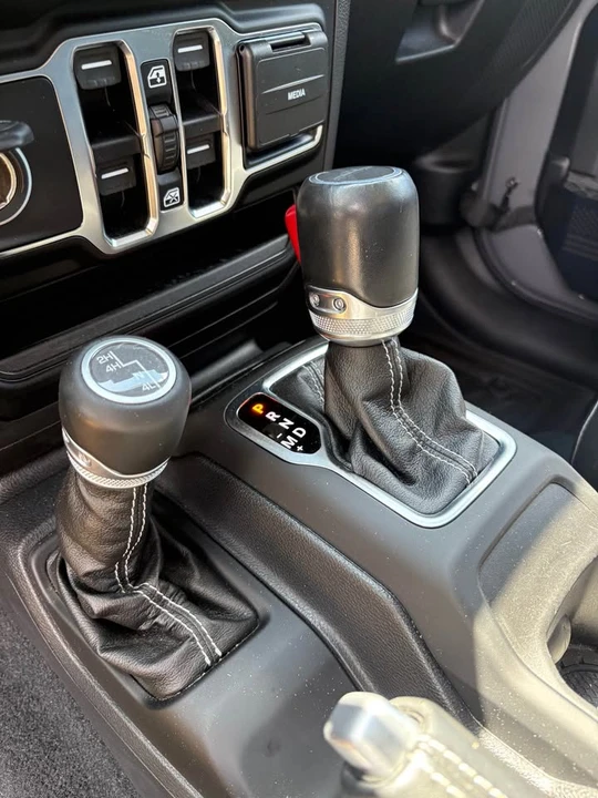 2020 Jeep JT Gladiator - Image 13 of 18
