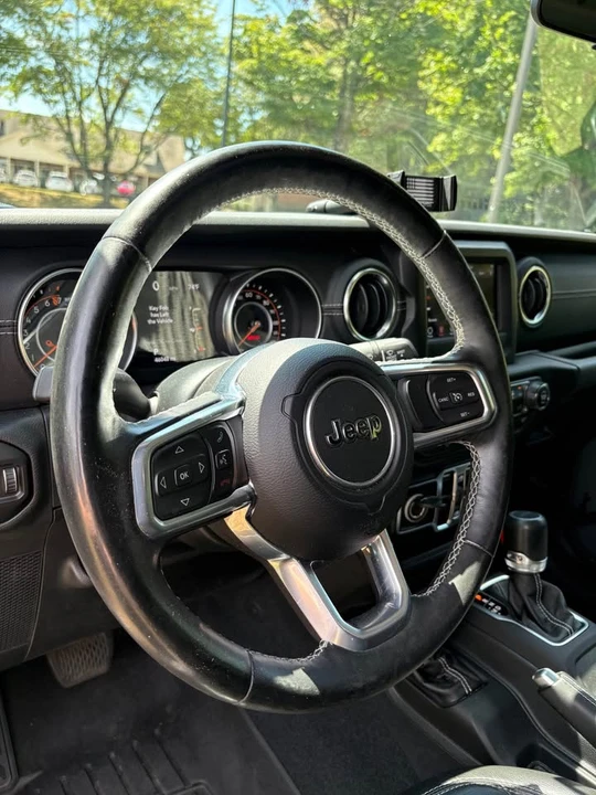 2020 Jeep JT Gladiator - Image 12 of 18