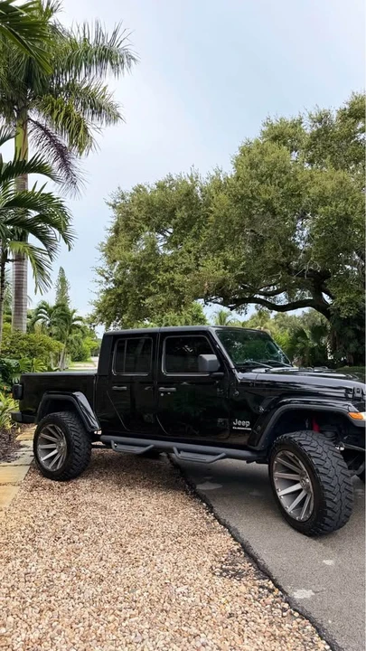 2020 Jeep JT Gladiator - Image 9 of 10