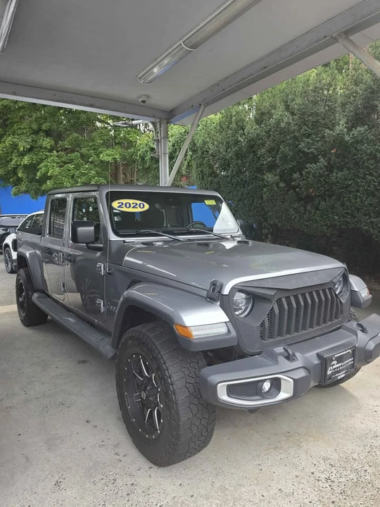 2020 Jeep JT Gladiator - Image 2 of 9