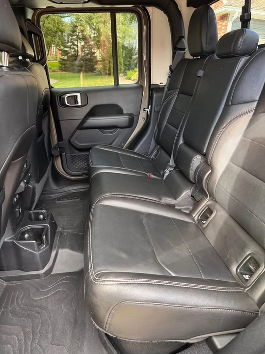 2020 Jeep JT Gladiator - Image 10 of 11