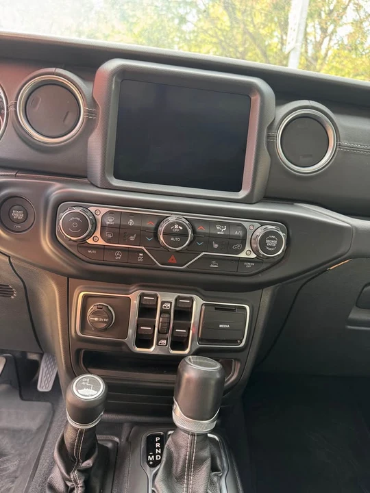 2020 Jeep JT Gladiator - Image 8 of 11
