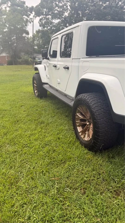 2020 Jeep JT Gladiator - Image 14 of 16