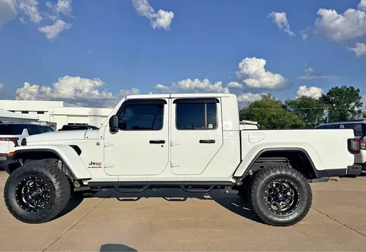 2020 Jeep Gladiator Overland Pickup 4D 5 ft
