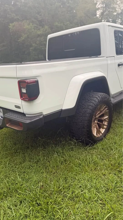 2020 Jeep JT Gladiator - Image 13 of 16