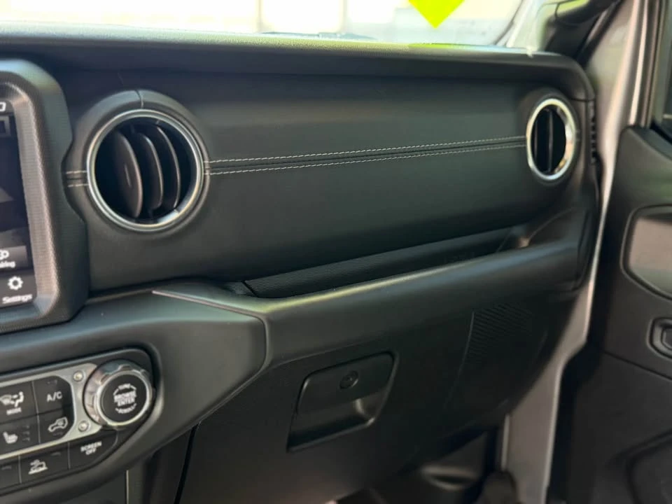 2020 Jeep JT Gladiator - Image 14 of 20