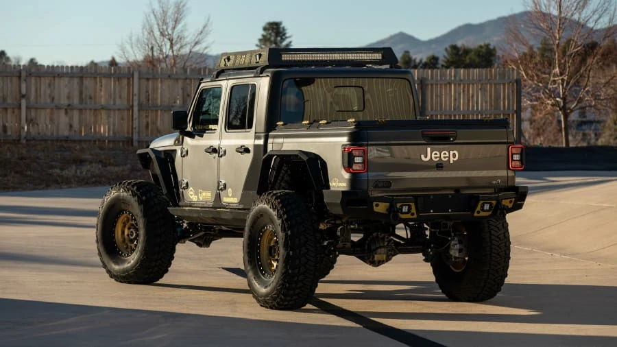 2020 Jeep JT Gladiator - Image 13 of 31