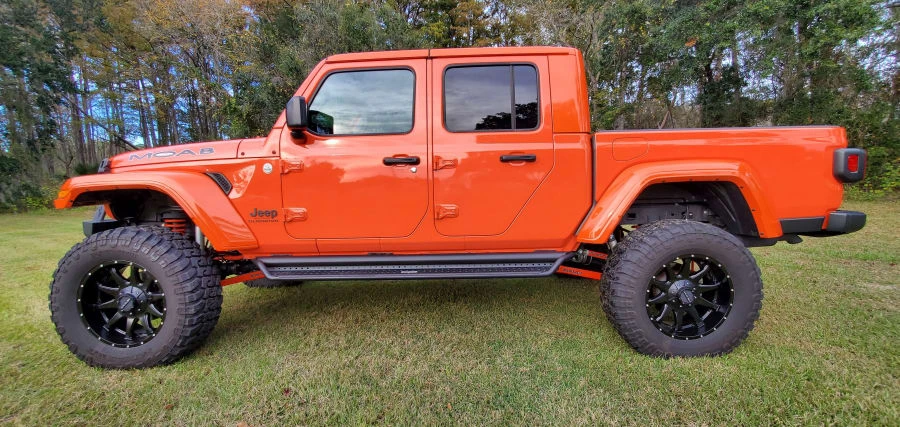 2020 Jeep JT Gladiator - Image 2 of 30