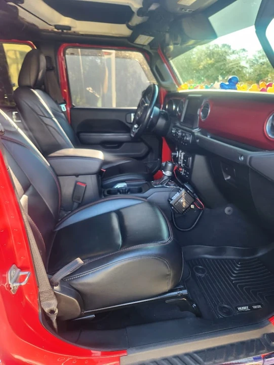 2020 Jeep JT Gladiator - Image 12 of 23
