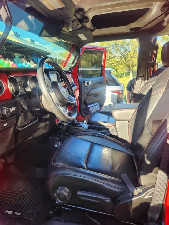 2020 Jeep JT Gladiator - Image 13 of 23
