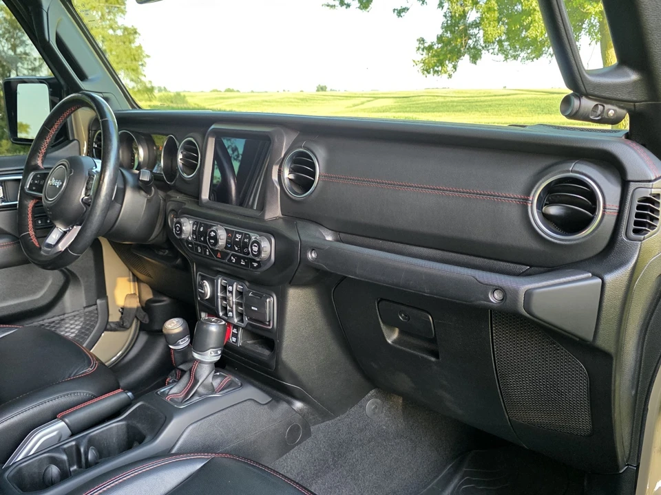 2020 Jeep JT Gladiator - Image 26 of 31