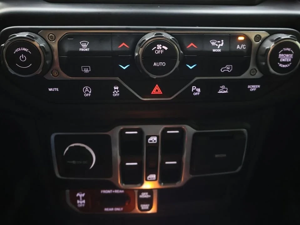 2020 Jeep JT Gladiator - Image 11 of 20