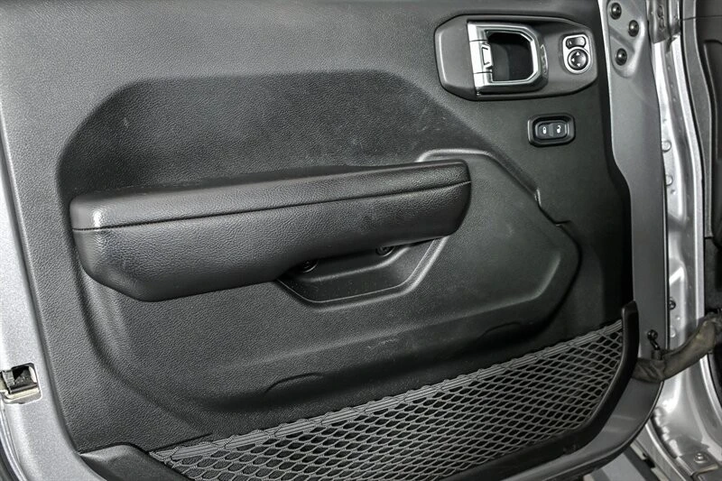 2020 Jeep JT Gladiator - Image 11 of 26