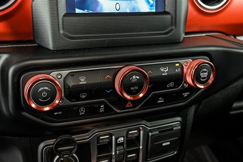 2020 Jeep JT Gladiator - Image 23 of 26