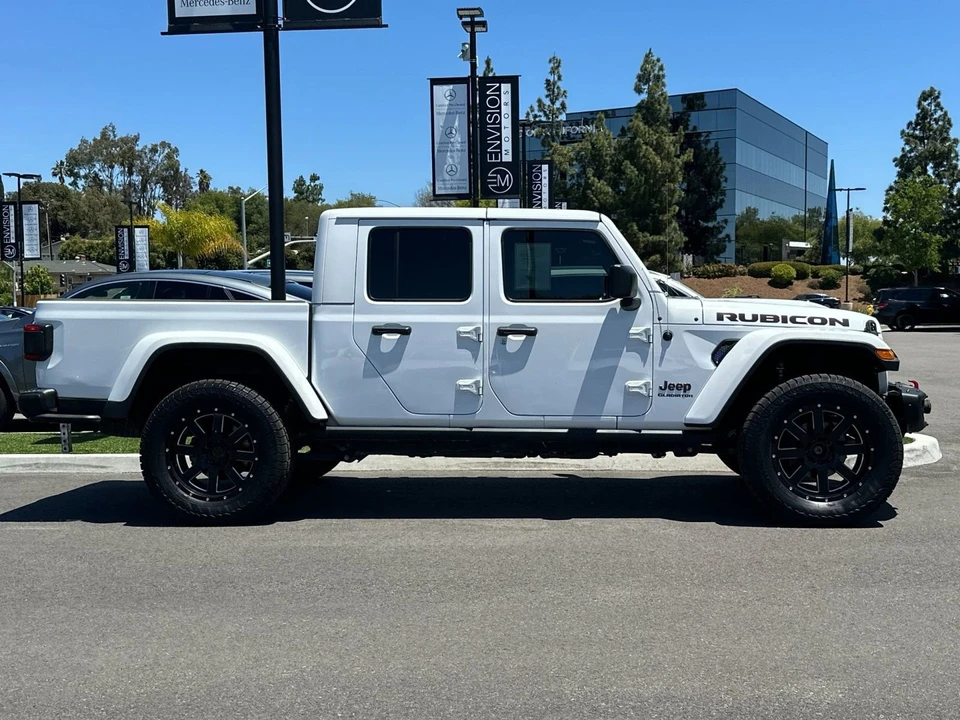 2020 Jeep JT Gladiator - Image 2 of 31