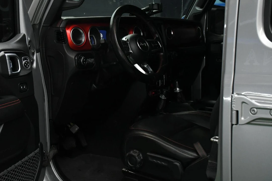 2020 Jeep JT Gladiator - Image 23 of 31