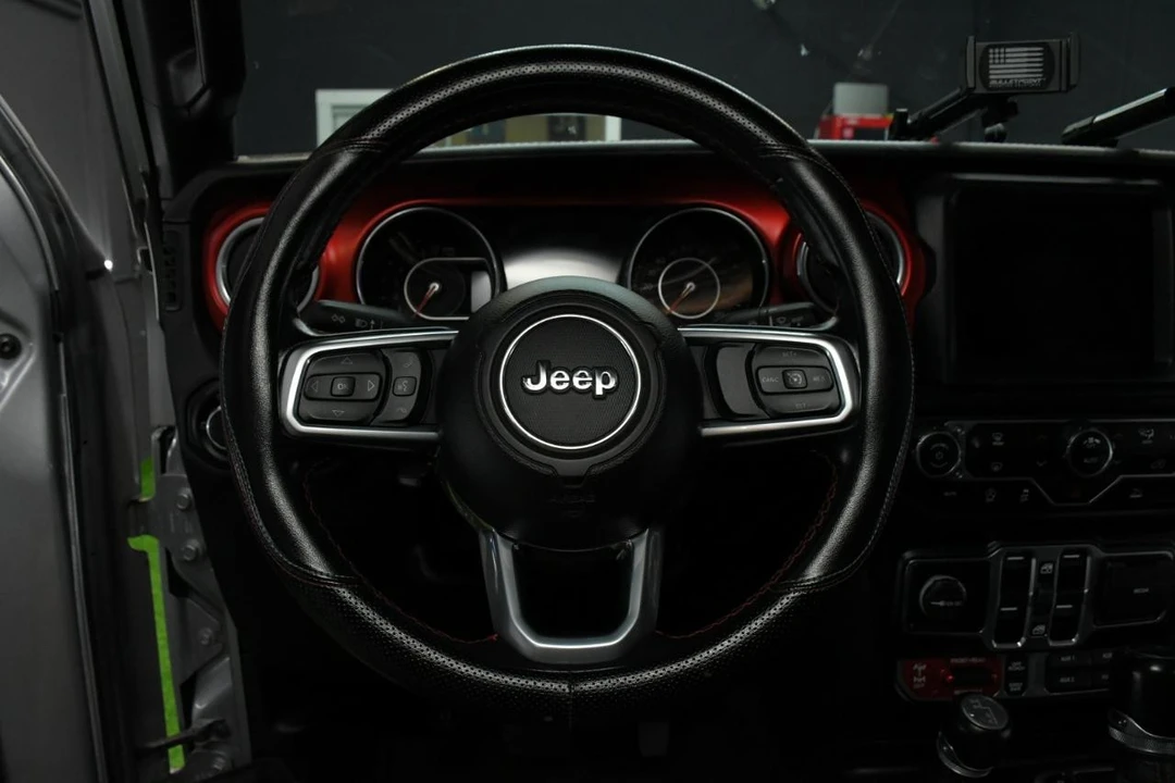 2020 Jeep JT Gladiator - Image 25 of 31