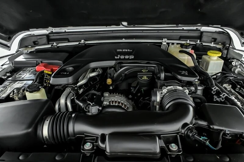 2020 Jeep JT Gladiator - Image 12 of 31