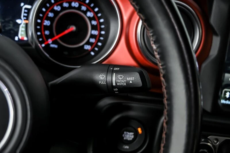 2020 Jeep JT Gladiator - Image 23 of 31