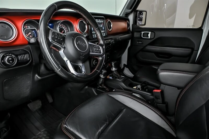 2020 Jeep - Image 15 of 31