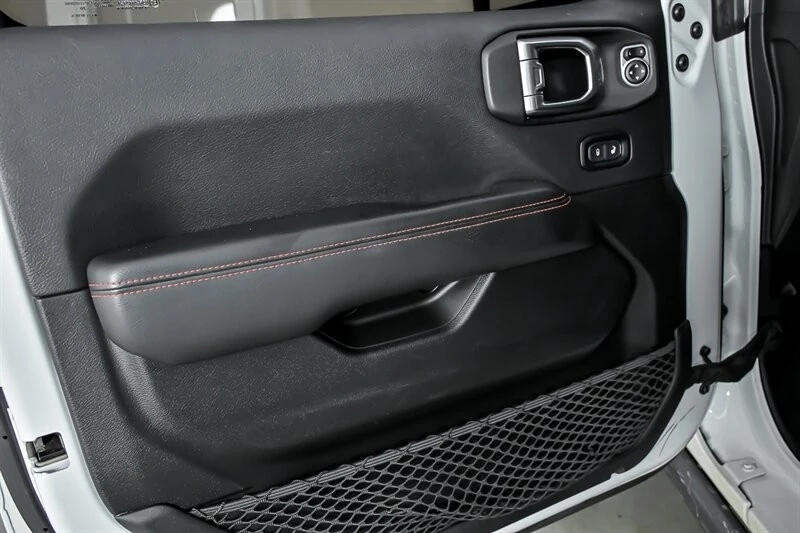 2020 Jeep - Image 14 of 31