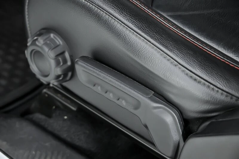 2020 Jeep - Image 20 of 31