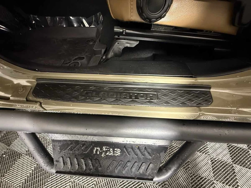 2020 Jeep JT Gladiator - Image 20 of 21
