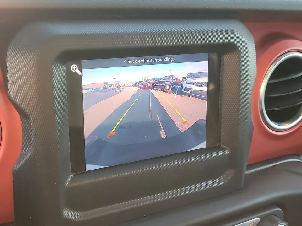 2020 Jeep JT Gladiator - Image 20 of 21